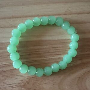 Light Green Beaded Stretch Bracelet